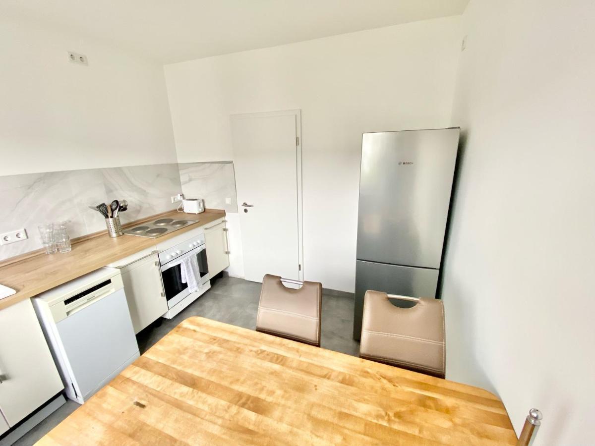 Zentral Gelegene 2 Zi. Wohnung Naehe Innenstadt/Hbf Wolfsburg Luaran gambar